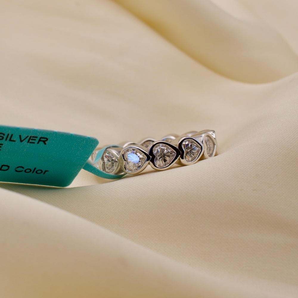 Size 5: Women’s Sterling Silver Heart Ring with Clear Stones